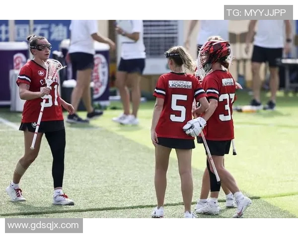 成都网球队团队协作引发热议球员间默契与竞争的微妙平衡探讨 成都网球队团队协作引发热议球员间默契与竞争的微妙平衡探讨