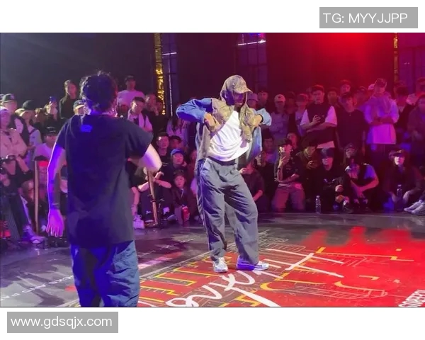 武汉街舞队与西安街舞队赛后复盘团队协作的精彩瞬间与经验分享