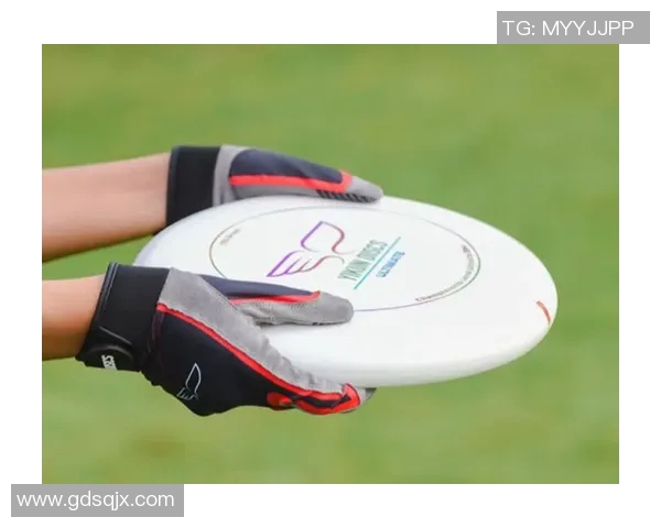 飞盘运动新手指南:团队协作技巧与实战策略全解析 飞盘运动新手指南:团队协作技巧与实战策略全解析