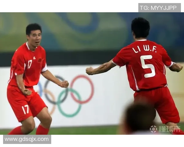 陈强专访:从绿茵场到人生舞台的足球旅程回顾与反思 陈强专访:从绿茵场到人生舞台的足球旅程回顾与反思