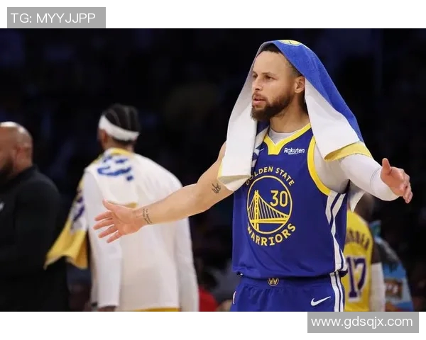 库里三分球总数突破四千大关创历史第一人再续传奇辉煌