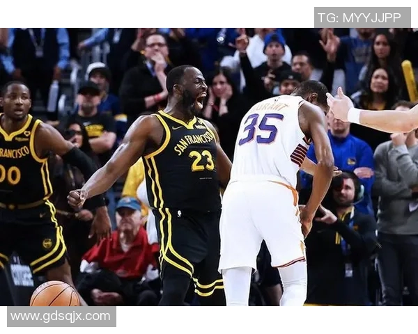 湖人勇士激战正酣直播比分实时更新精彩瞬间尽在掌握