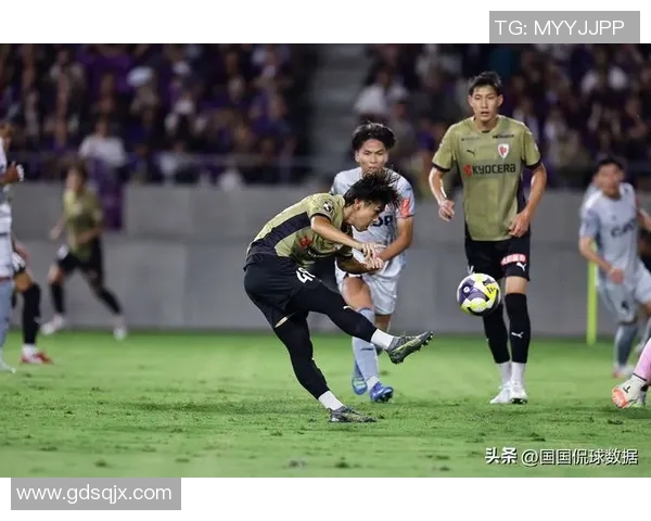 西部悉尼对阵广岛三箭的精彩较量即将上演，谁将赢得胜利的荣耀