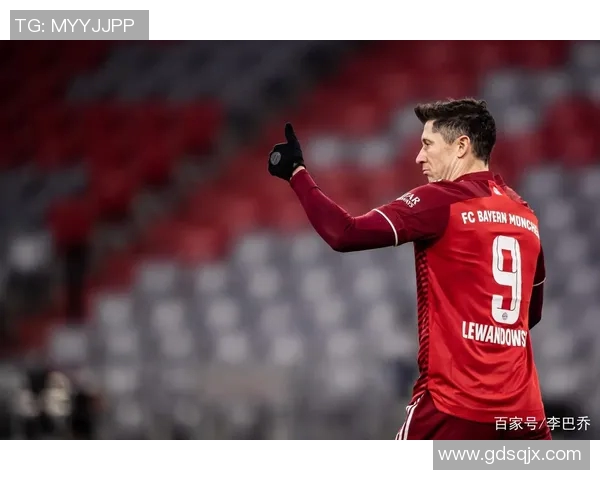 莱万领衔球队新篇章追逐荣誉与梦想的足球旅程