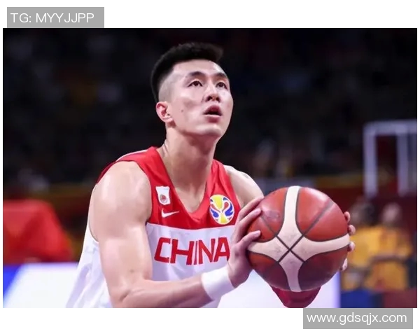 郭艾伦带领中国男篮迎接新挑战努力拼搏再创辉煌成就