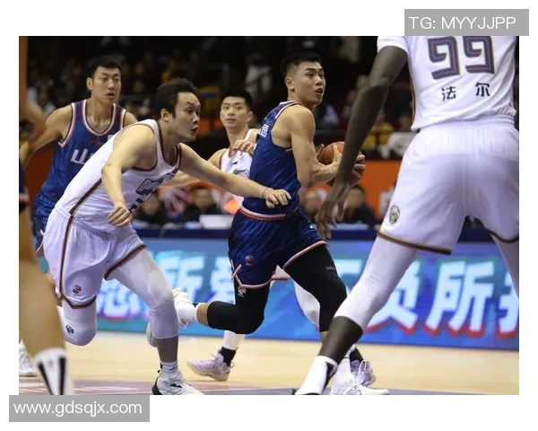 CBA精彩对决山东高速迎战天津队全力争胜展现篮球魅力