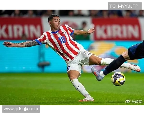 日本与巴拉圭精彩对决比赛录像回顾及精彩瞬间分析