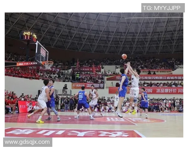 杭州篮球队战术之争引发热议球迷与专家各执己见解析战术优劣MBA