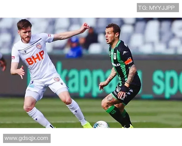 西部联对阵墨尔本直播赛事分析与精彩瞬间回顾 西部联对阵墨尔本直播赛事分析与精彩瞬间回顾