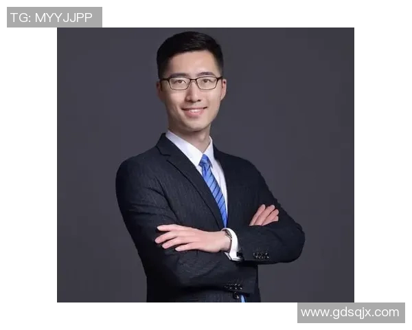 飞盘追梦：张强的热血人生与深度对话探索MBA