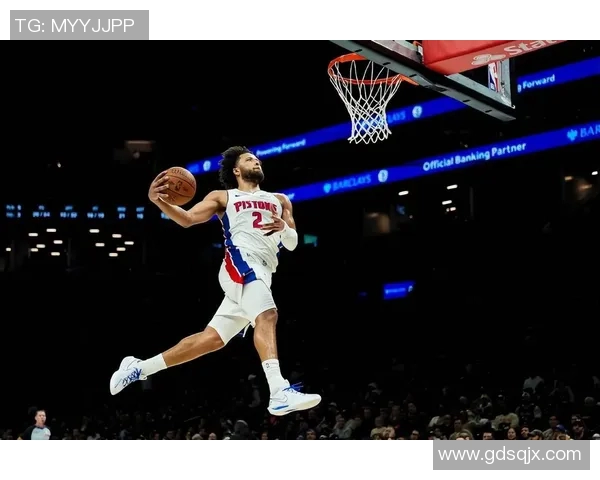 凯德坎宁安如何在NBA赛场上展现领袖风范与超强潜力