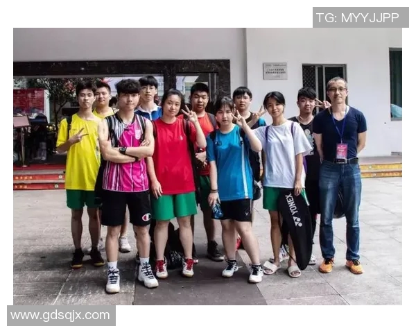 广州羽毛球队在全国配合排行榜中荣登第九名展现实力与团队精神